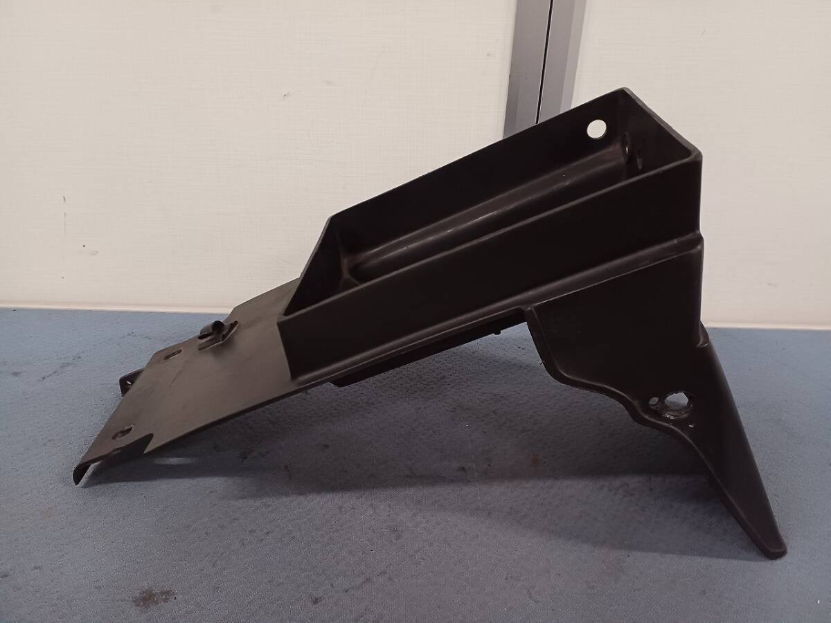 ジレラ サトゥルノ 350/500 リアフェンダー 管R530700拍卖