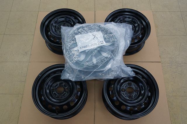 1 トヨタ ヤリス 納車前 新車外し 鉄 キャップ付き 4H100 15インチ 6J拍卖