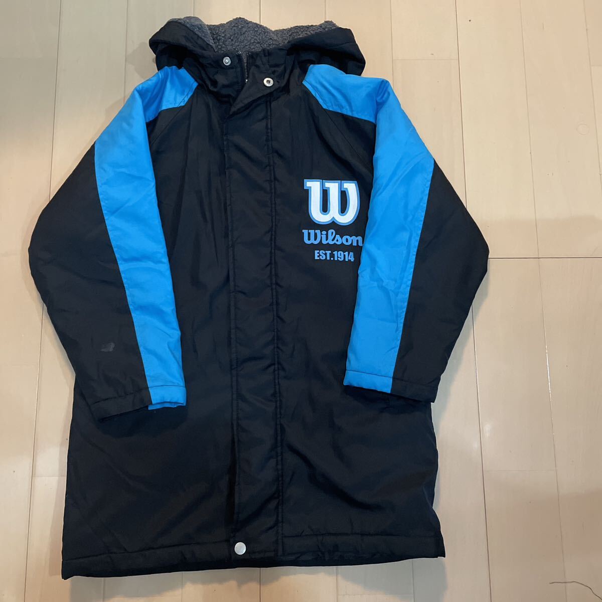 送料無料 Wilson ベンチコート 130cm 黒ブラック×水色 中綿入り ジャケット ジャンパー 送料込み拍卖