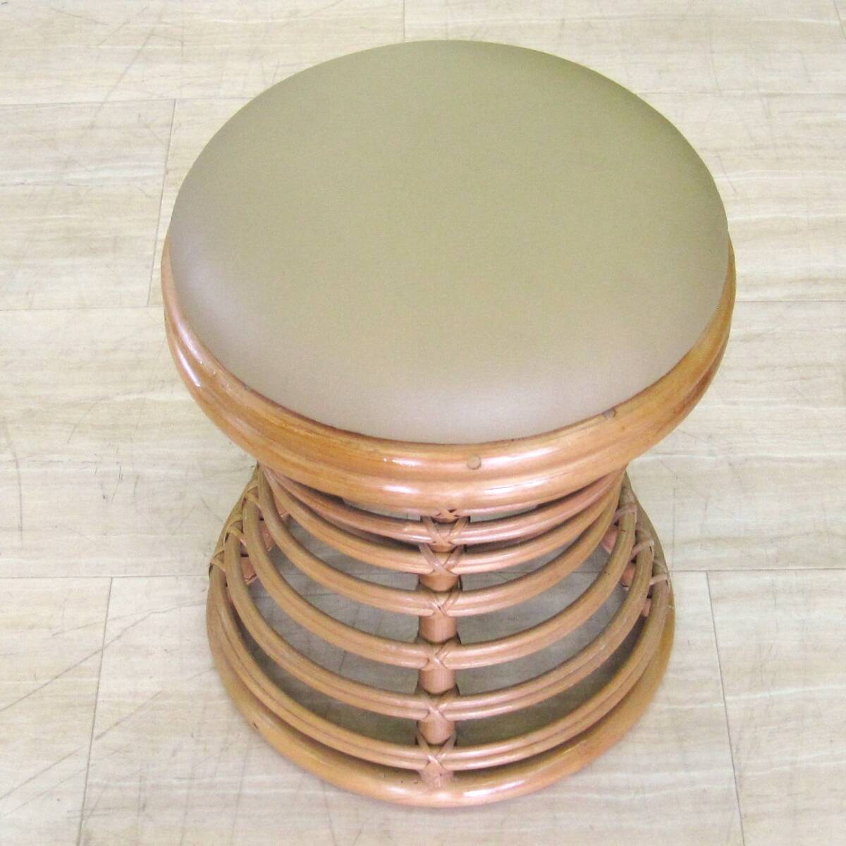 籐スツール S-54 小型120 拍卖