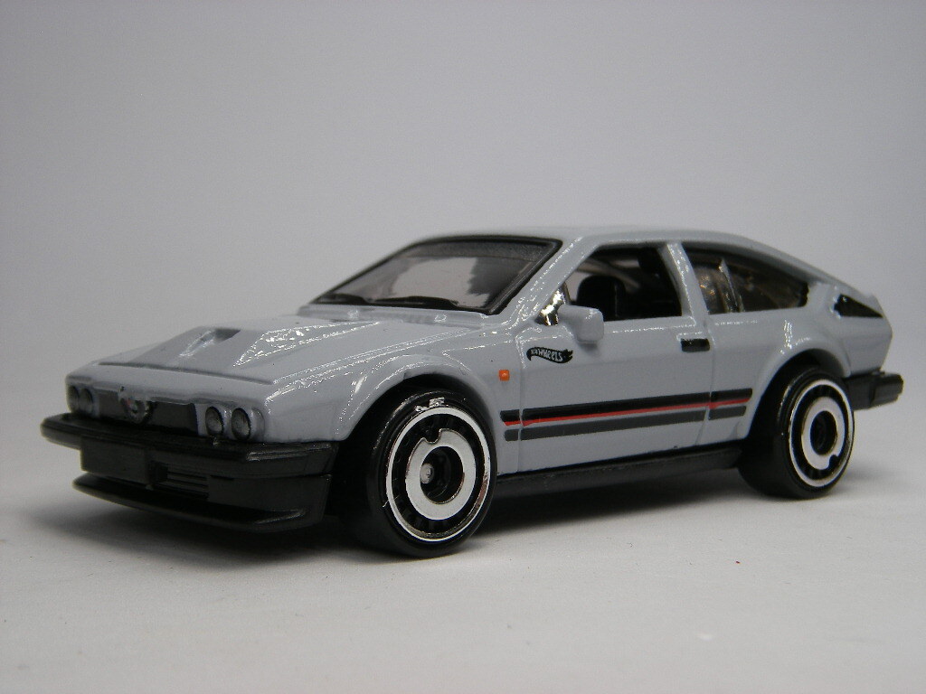 ホットウィール (灰) アルファロメオ GTV6 3.0 <ルース> Hot Wheels 拍卖