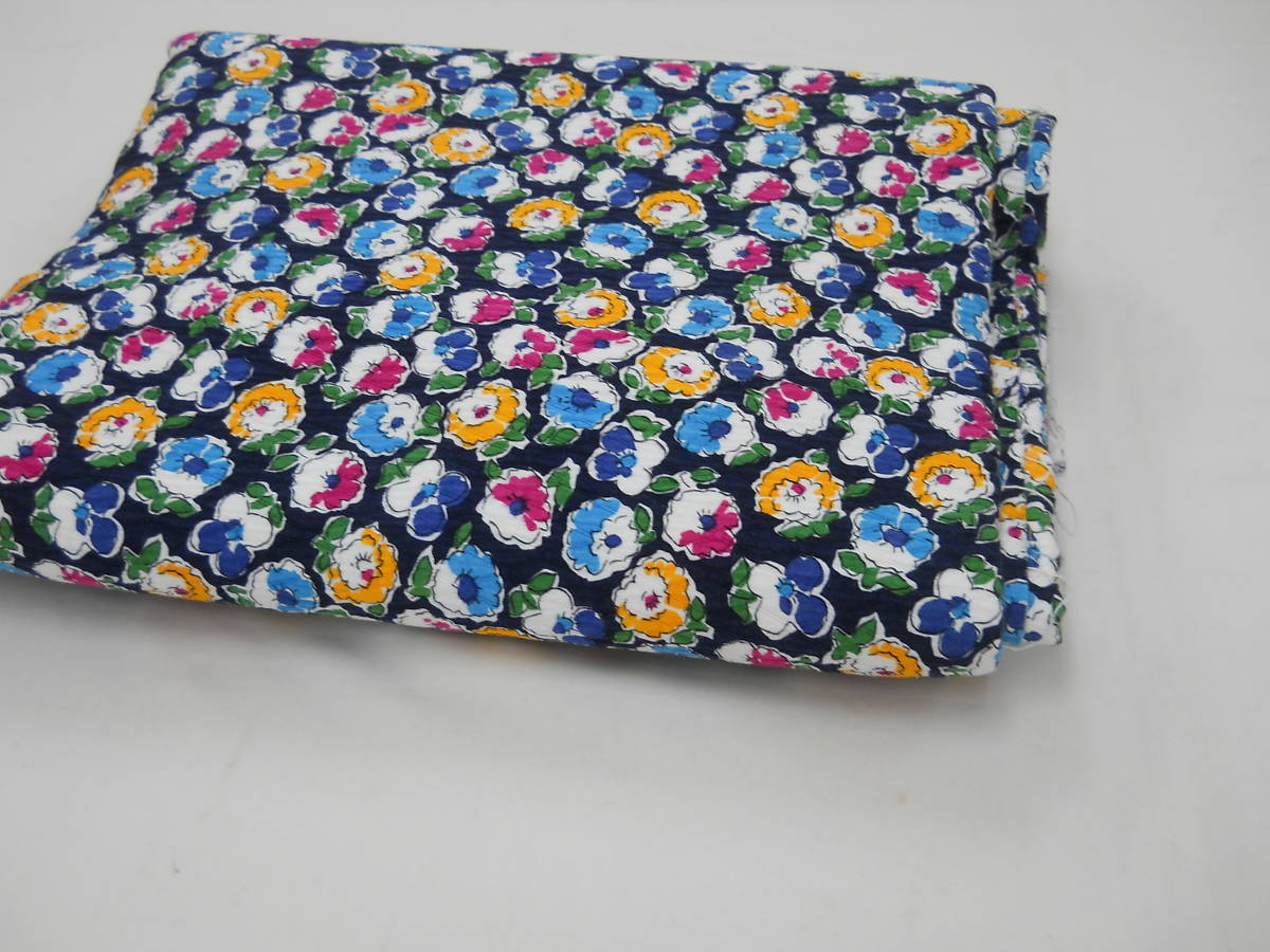 love18♪ 布地紺地花模様厚地ジャガード織 綿100% イタリー製拍卖