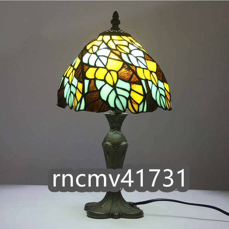 「81SHOP」 ステンドランプ 花柄 照明 ステンドグラス レトロな雰囲気 テーブルスタンド ティファニー技法 室内装飾拍卖