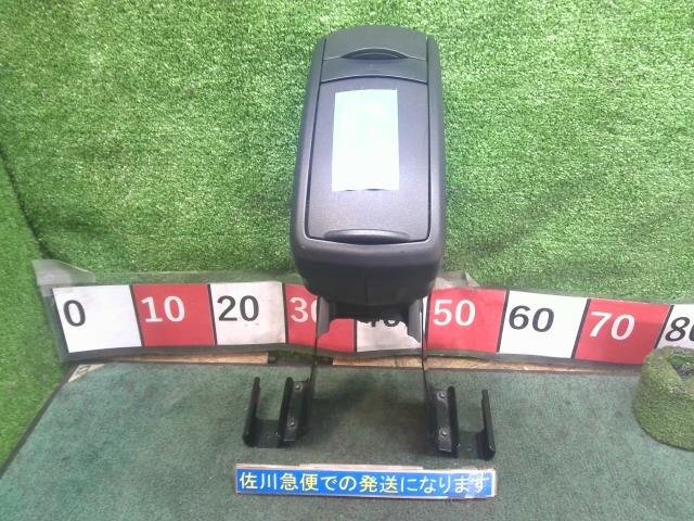 トヨタ ヴィッツ F NCP95 純正オプション センターコンソール 収納 小物入れ ドリンクホルダー下側カバー浮き有り 現状販売 中古拍卖