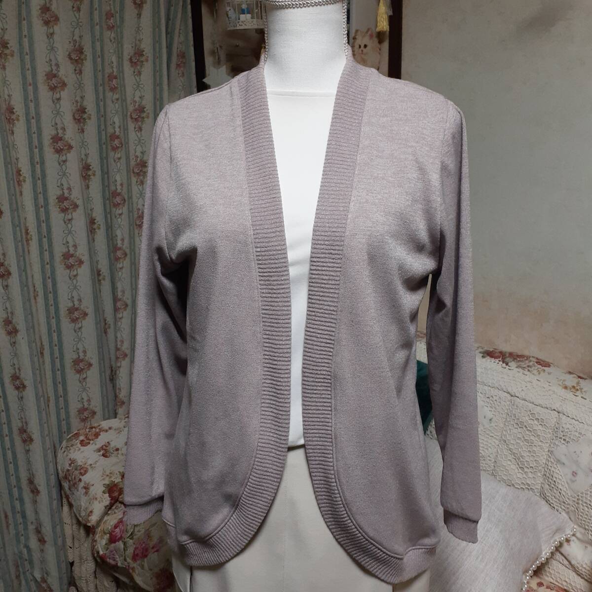 未使用 薄ブラウンベージュカーデ トープカーデ 羽織 冷房対策 日除け 紫外線対策拍卖