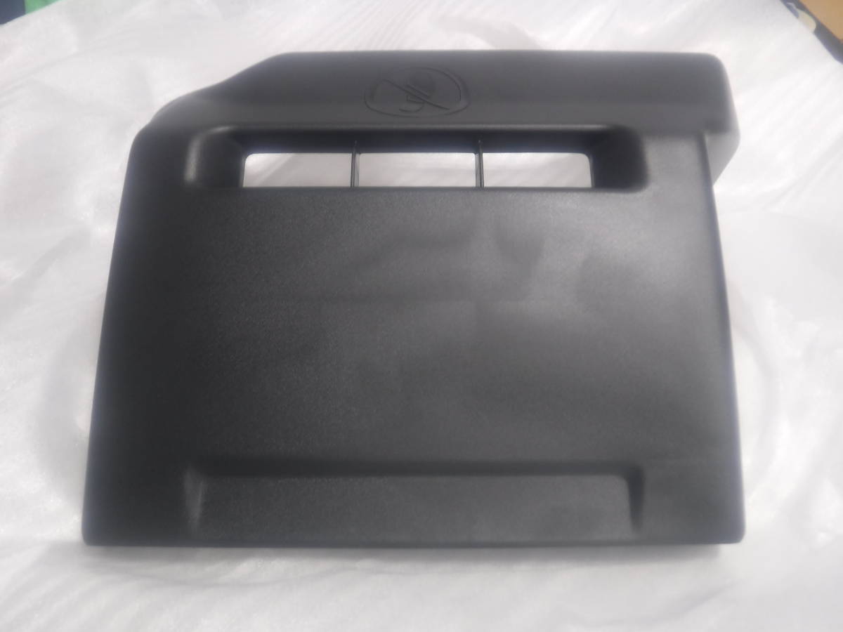 スズキCARRYキャリー軽トラック4WDキャリイ純正バッテリー保護カバー新品バッテリーカバー ケース72515-82MFパネルDA16Tキャリィ軽トラ拍卖