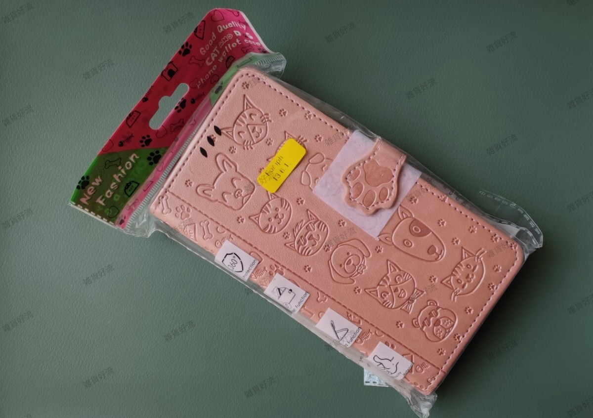 iPhone 13 手帳ケース ローズゴールド 薄いピンク 犬と仲良し猫拍卖