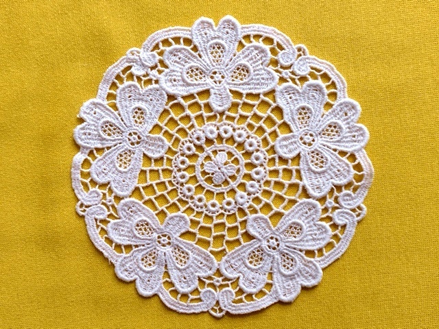 ●○ドイツ雑貨 円形レースドイリー 直径14cm 生成り○●レトロビンテージアンティークインテリア CL245拍卖