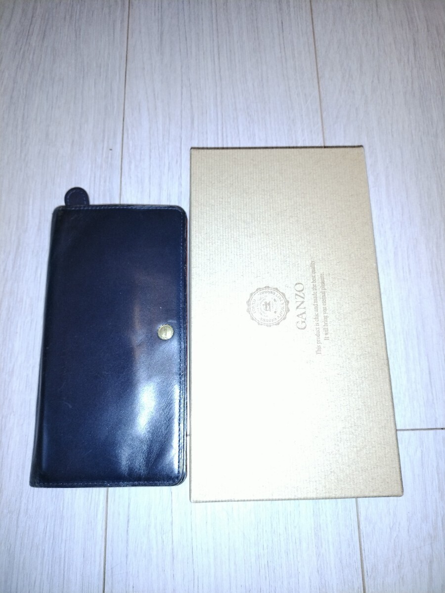 ガンゾ THIN BRIDLE (シンブライドル) コンパクト小銭入れ付き長財布 ブライドルレザー ネイビー拍卖
