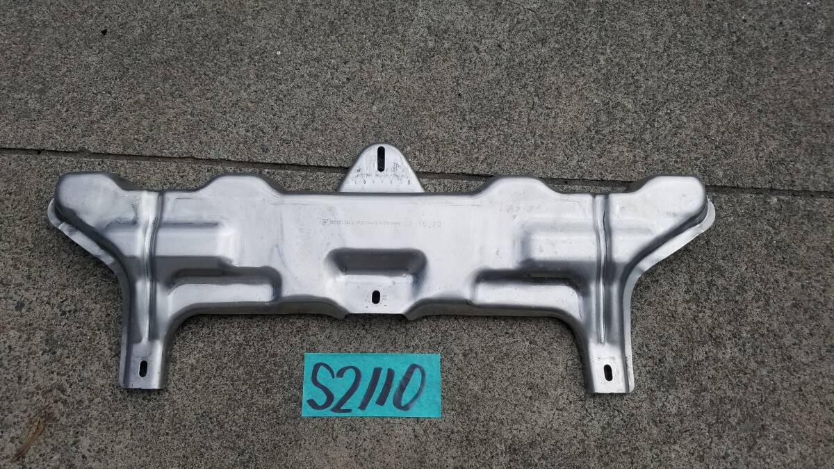 Porsche ポルシェ スパイダー GT4 純正 リアバンパー サポート ヒートシールド 982807384A S2110 拍卖