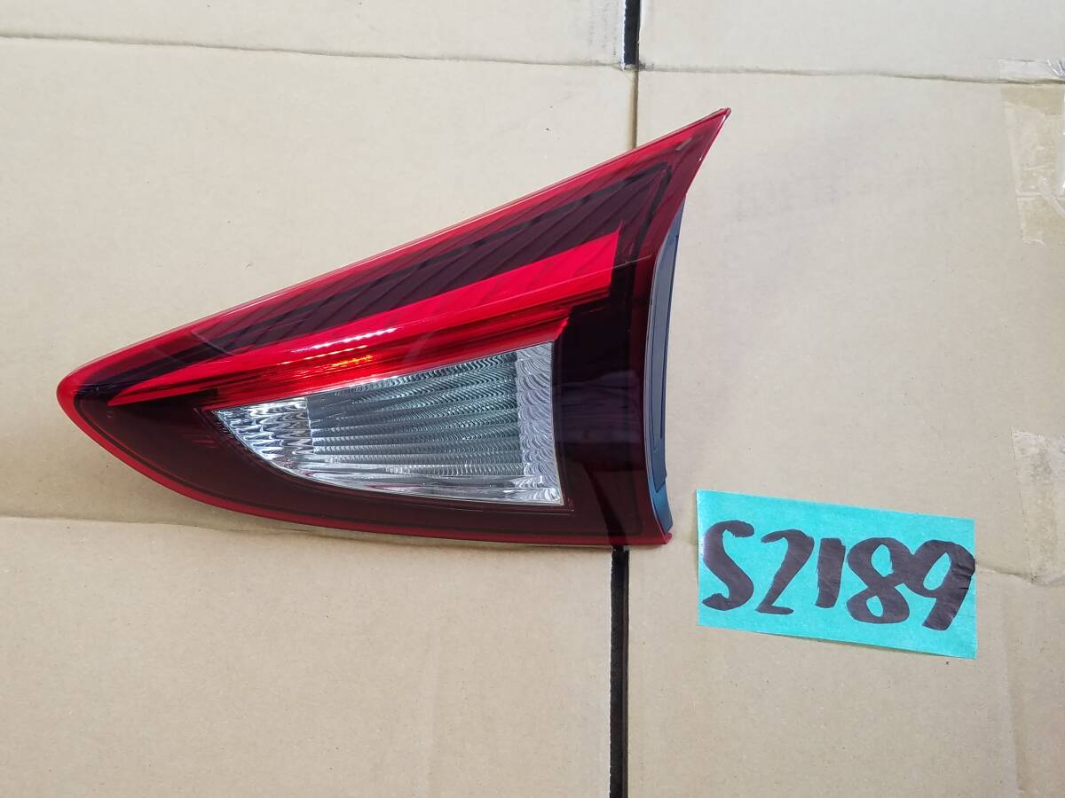 MAZDA マツダ デミオ 純正 テールランプ テールライト 右 132-18368 S2189 拍卖
