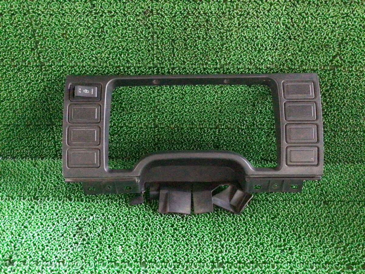 FE72BE H.19年 キャンター メーター ベゼル パネル D 2445 ④ 即日発送可 ヤフオク MK405104 80s拍卖