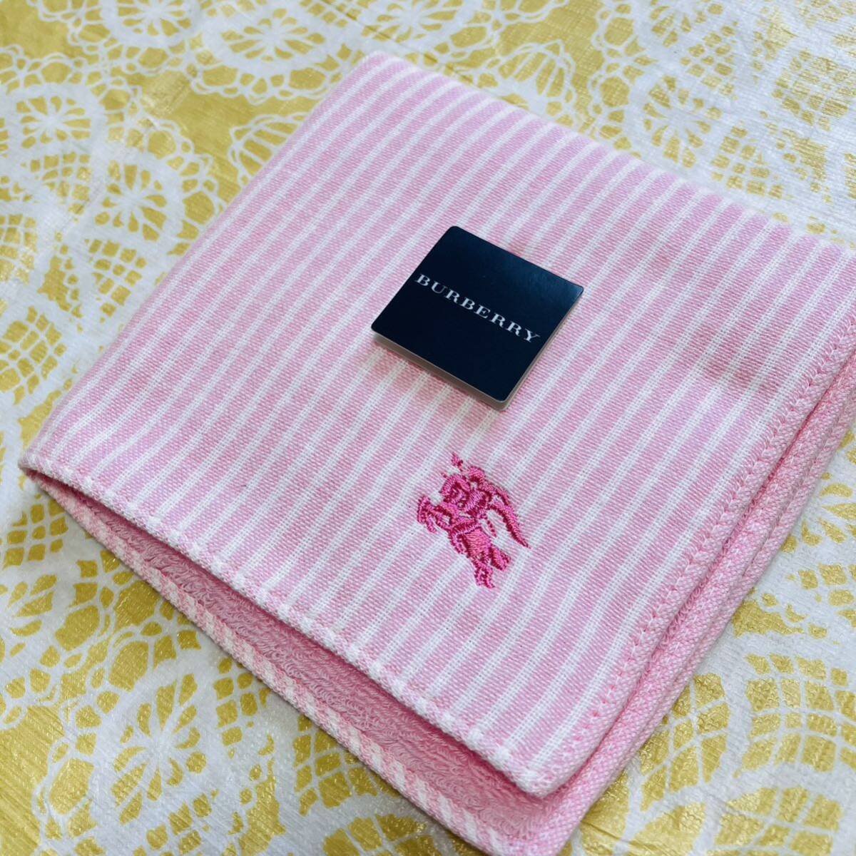 新品/BURBERRY/タオルハンカチ/正規品/バーバリー/綿100%/未使用/即決/匿名発送/ホースマーク/ハンドタオル/レディース/ストライプ/ピンク拍卖