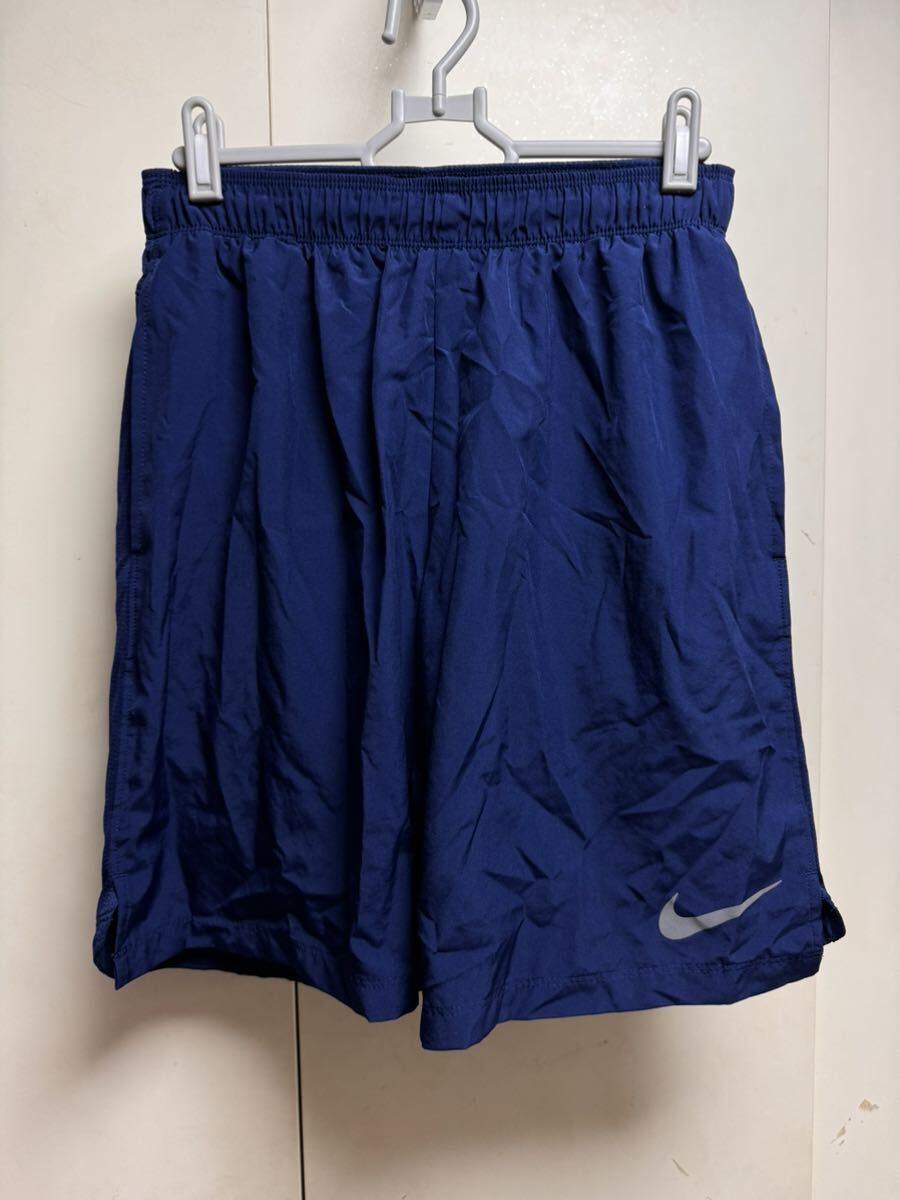 送料格安スピード発送!美品★NIKEナイキDRI-FITランニングショートパンツインナー付きMサイズ★ジョギング陸上登山トレランマラソン拍卖