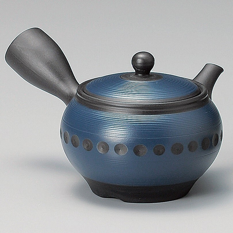 常滑焼! 陶聖 ☆黒つぼ型紺カット急須☆ Y527 新品 茶器 お茶 煎茶 深蒸し ほうじ茶 ポット ギフト拍卖