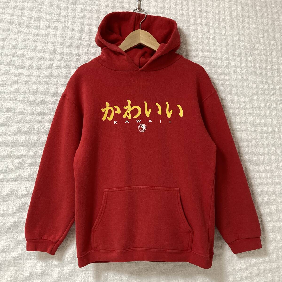 90s レア T&C TOWN&COUNTRY 日本語 ロゴ 陰陽 スウェット パーカー 赤 Lサイズ タウン&カントリー サーフ トレーナー ビンテージ 1750拍卖