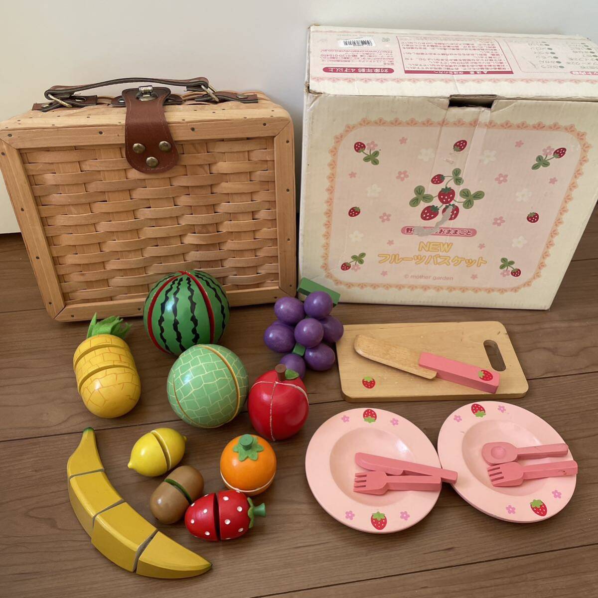 マザーガーデン フルーツバスケット ピクニック 果物セット ぶどう マグネット 木製 木のおもちゃ ままごと 廃盤 レア 送料無料拍卖