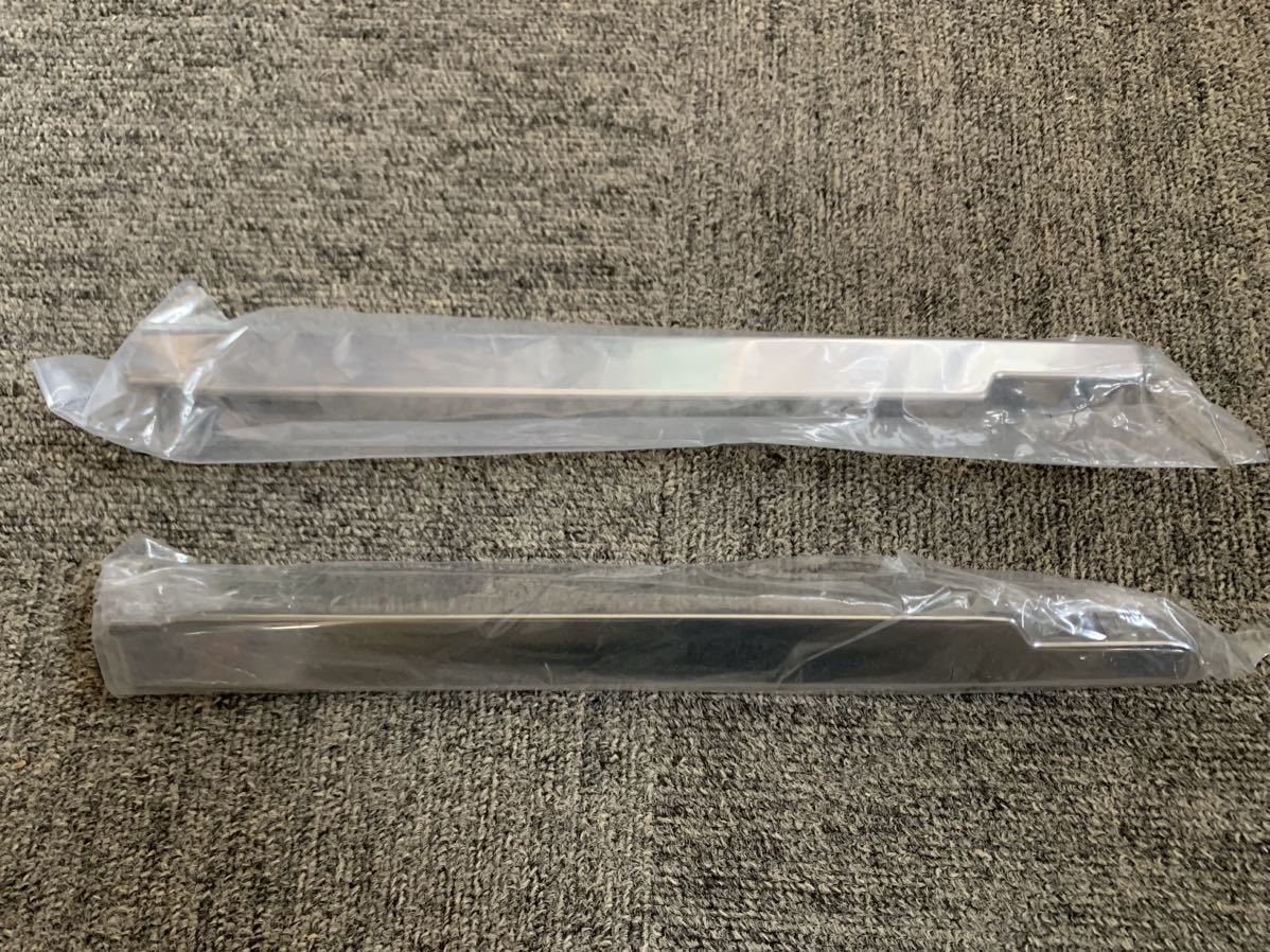 1963-64インパラベントウィンドーリヴィールモール左右セット新品。インパラガラスモール インパラモール ローライダー ハイドロ拍卖