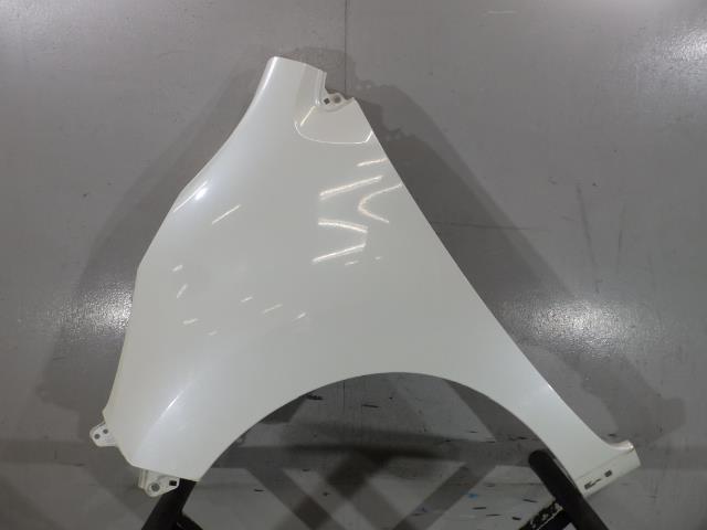 フレア DBA-MJ34S 左フロントフェンダー R06A Z7T 1A15-52-211 240635拍卖