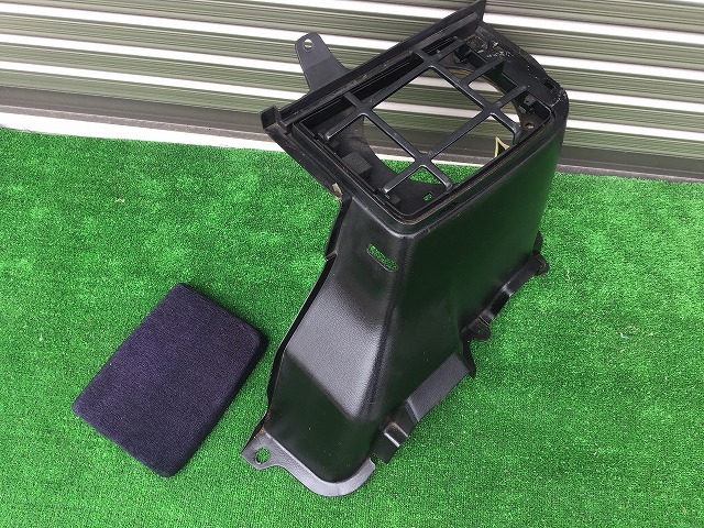 昭和61年 HGZ31 Z31 後期 フェアレディZ Tバールーフ 300ZX 2by2 リア スピーカートリム 右 拍卖