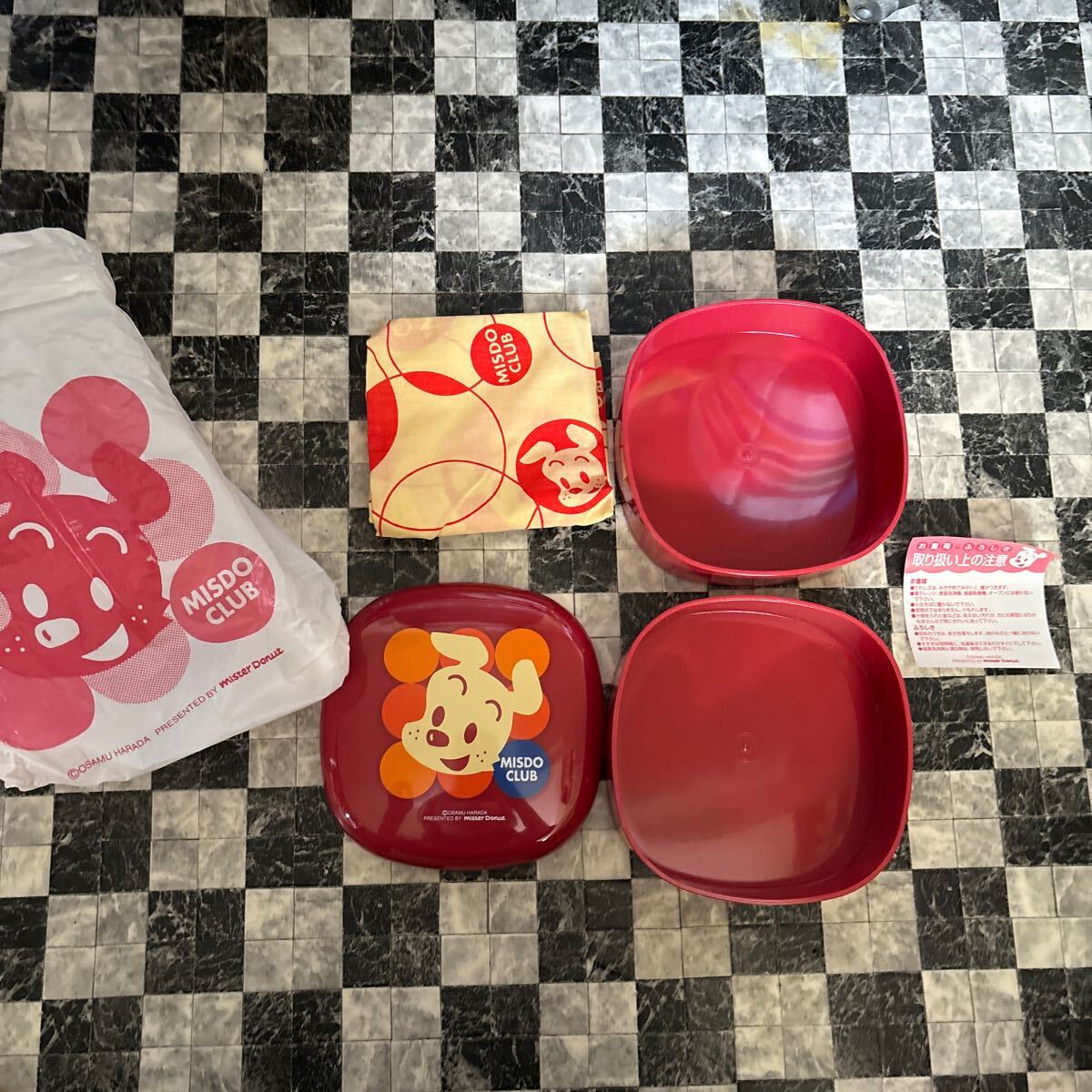 昭和レトロ オサムグッズ 弁当箱 ランチボックス ミスタードーナツ 1989年 はらだおさむ ミスド 非売品 ノベルティ当時 保管品 新品 お重箱拍卖