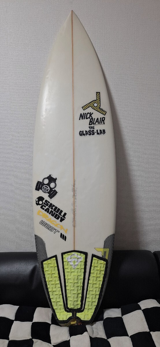 joistik surfboard vigilante 5'7 1/2拍卖
