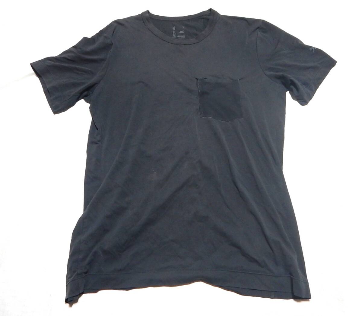 即決 アークテリクス Tシャツ ブラック メンズSサイズ 訳あり ARC'TERYX ヨガ ランニング ジム ハイキング トレッキング拍卖