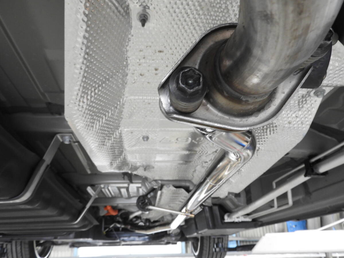 90ヴォクシー ハイブリッド用 センターパイプ ストレートマフラー拍卖