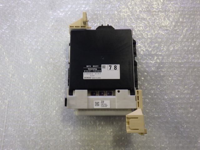 ★シエンタ G NSP170★室内 ヒューズボックス トヨタ 純正 中古 82730-52Q91 89221-52520拍卖