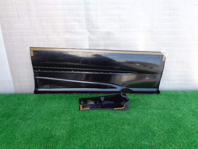 トヨタ/エスクァイア ZWR80G モデリスタ製 左側フロントサイドスカートのみ No.723141【品番 D2611-43710-00】拍卖