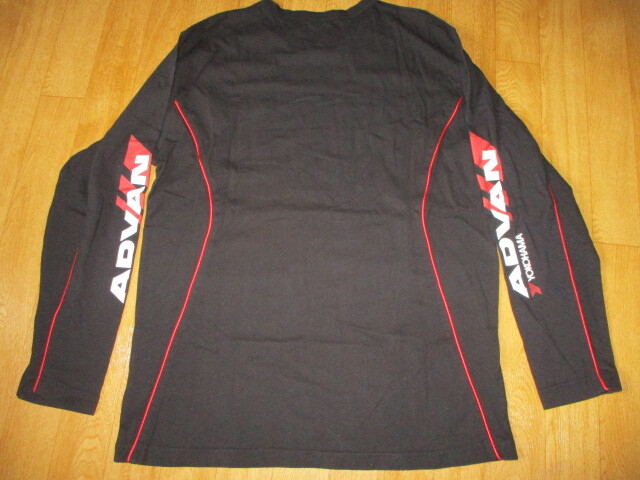 ヨコハマタイヤ・アドバン オフィシャル デカロゴ・ロンT・シャツ 新同美中古 サイズL ネオバ・スーパーGT・ジャケット拍卖