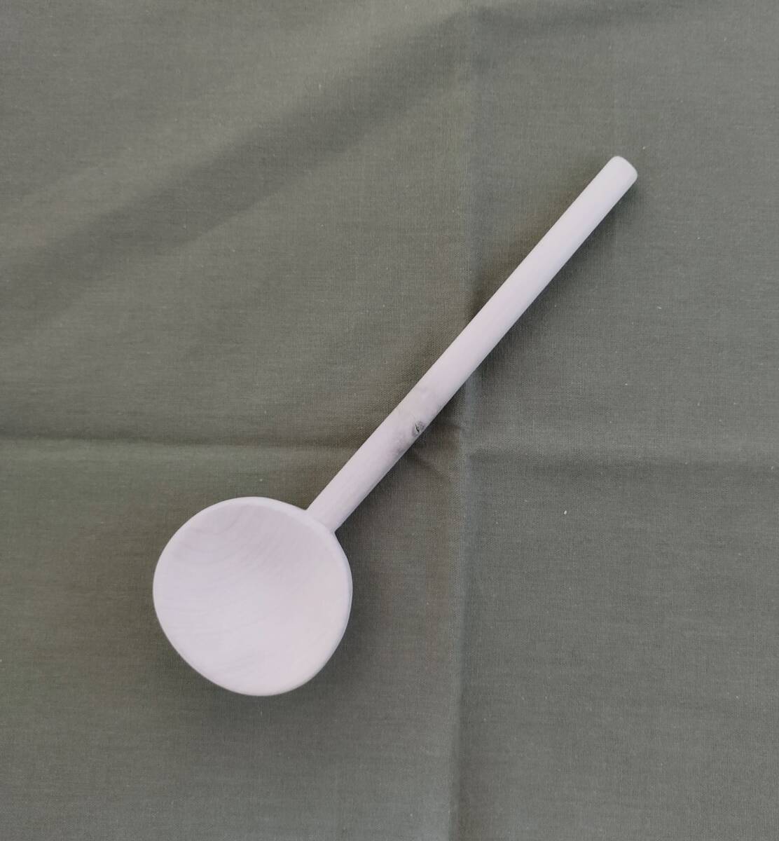 ミニお玉 ① 岩手県産木材使用、木工職人さん手作りの品です。拍卖