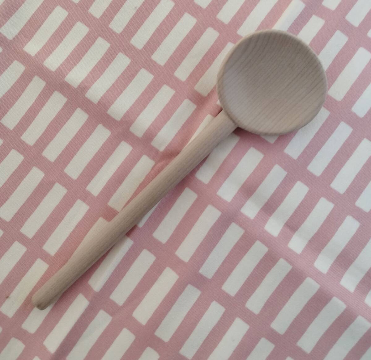 ミニお玉 ② 岩手県産の木材を使っております。木工職人さん手作りの品です。拍卖