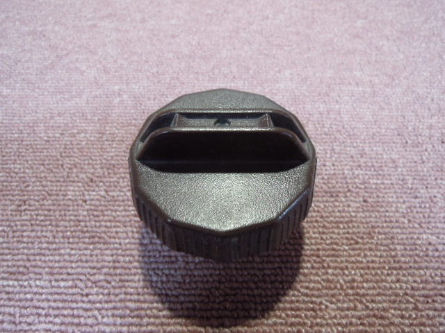三菱 パジェロミニ H58A フューエルキャップ 燃料キャップ 給油口キャップ 中古 12324拍卖