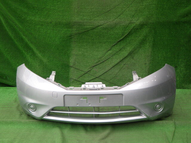 E12 NE12 前期 ノート 純正フロントバンパー 日産NOTE シルバー 62022 3VA0H拍卖