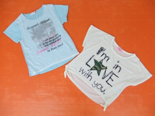 【お買得!】★半袖Tシャツ140サイズ2点セット★①Rush Hour/水色 ②K girl/ベージュ系拍卖