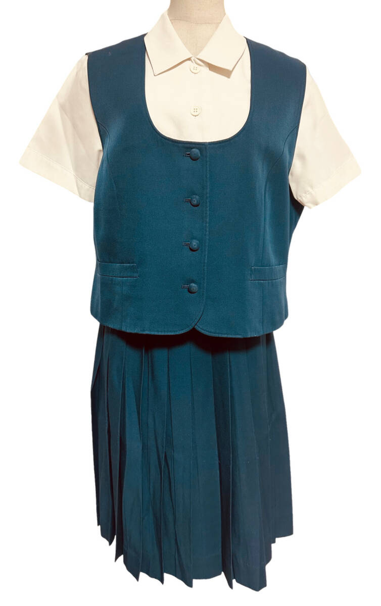 宮崎県立都城西高等学校 / 制服 / 卒業生保管品/ 指定品 / シャツ / ベスト / スカート/拍卖