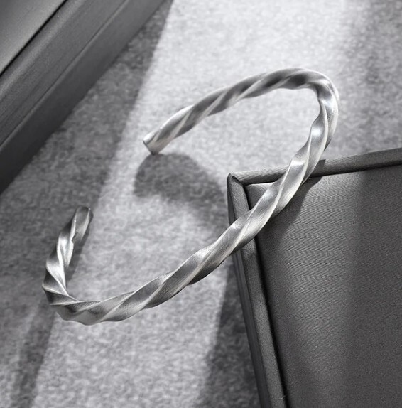 【ノーブランド】Indah gelang-女性 楕円形の波 ファッショナブル ヴィンテージ タンジェラ【AL20539-Silver】拍卖