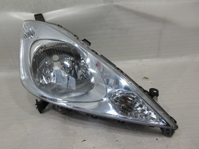良品 ホンダ シャトル HV GP2 純正 HID 右 ヘッドライト拍卖