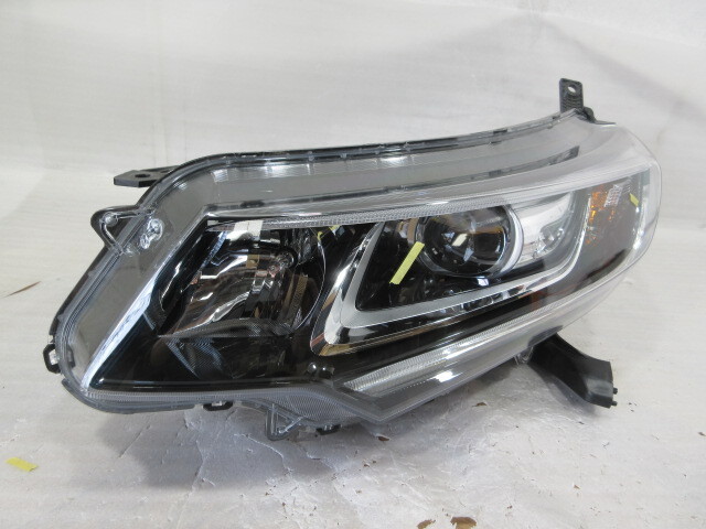 ホンダ フリード GB5 純正 LED 左 ヘッドライト拍卖