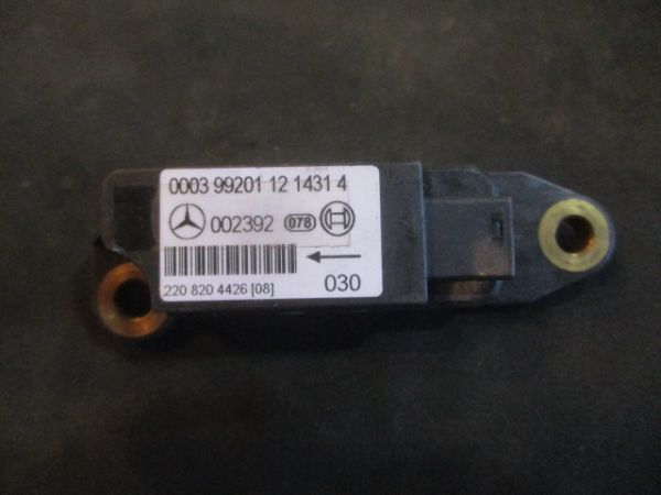 ■ベンツ W220 エアバッグセンサー 中古 2208204426 002392 部品取あり クラッシュセンサー エアバック センサー R230 W210 W215 ■拍卖