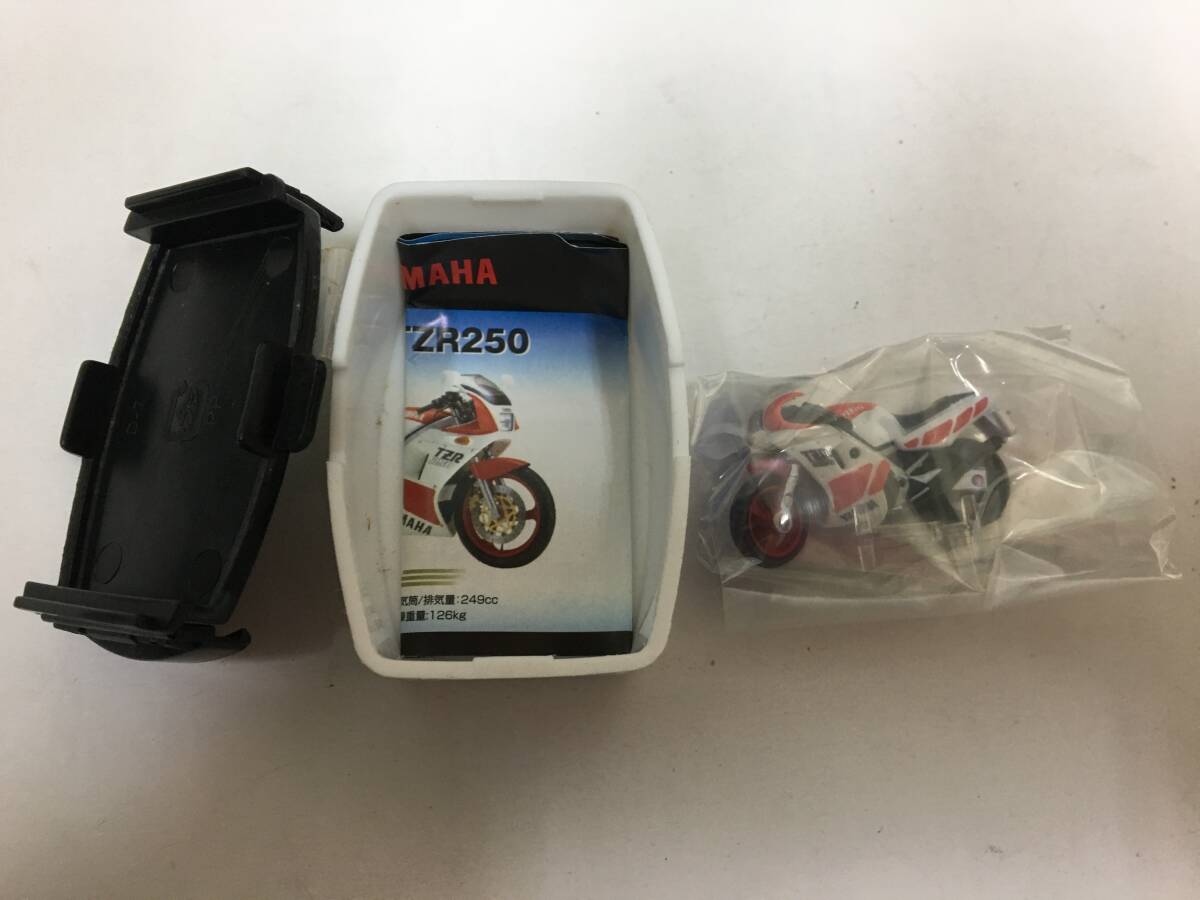 ★送料全国一律140円★袋未開封・新品★ヤマハバイクコレクション時代を極めた名車「TZR250 」(1) YAMAHA拍卖