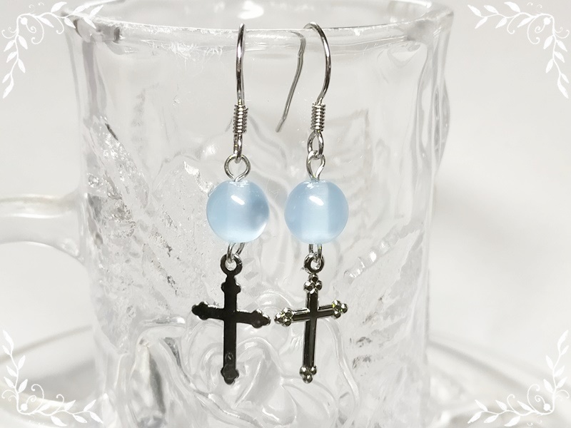 085:キャッツアイボールトクロスチャーム揺れるピアスフック拍卖