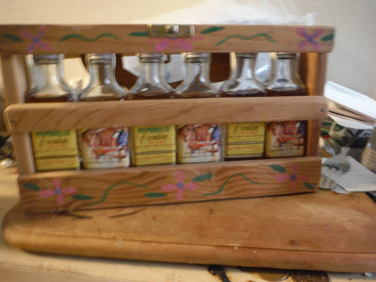 ミニボトル  テキーラ 2種類 6本セット  未開栓 オレンダイン テキーラ  マルメロ入り 木箱入り拍卖