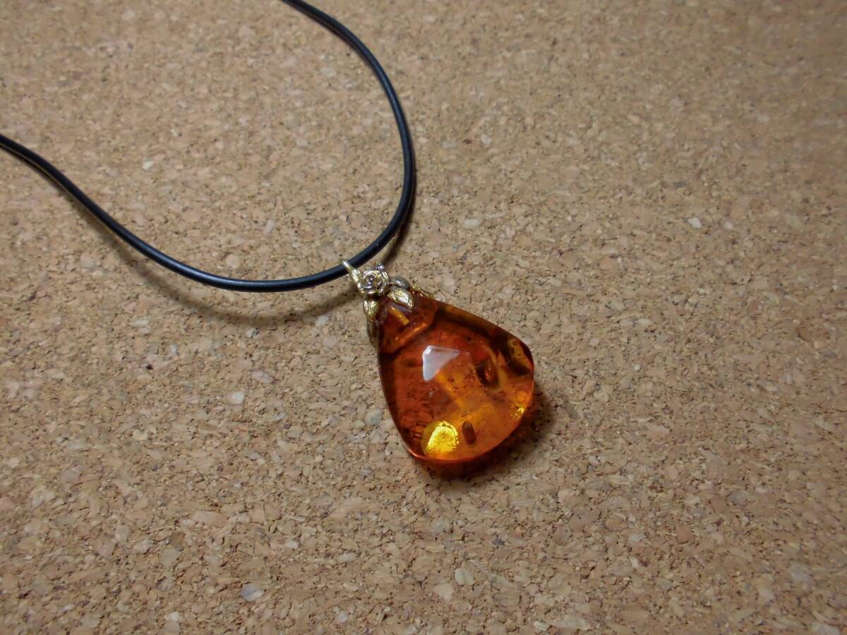 SV ダイヤ入り 天然コハク ペンダント トップ 琥珀 アンバー 薔薇 バラデザイナーズ拍卖