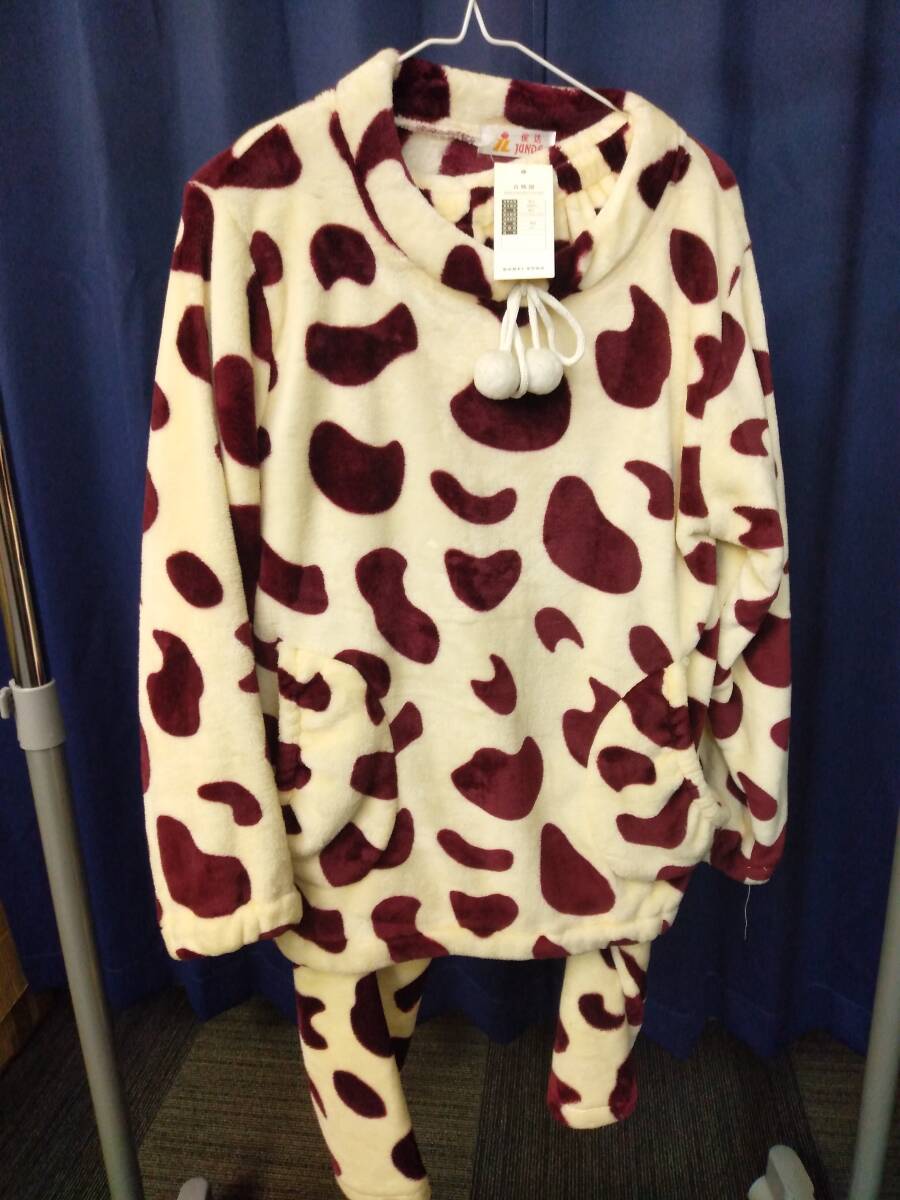 0513-0001 未使用☆スエット 部屋着 パジャマ モコモコ アニマル柄 上下 子供用拍卖