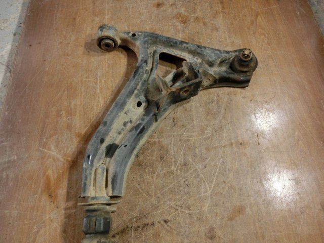 アクティバン 右 ロア アーム 平成11年 GD-HH6 フロント 4WDタウン 18.7万km 即決あり ii拍卖