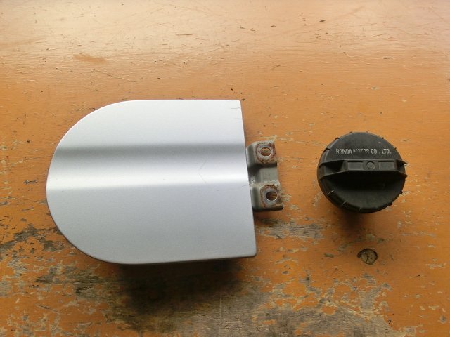 アクティバン 給油口 フタ 583M 平成11年 GD-HH6 フューエルリッド 4WDタウン 18.7万km 即決あり拍卖