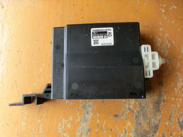 ムーヴ コンピューター 平成25年 DBA-LA100S トランスミッション 89530-B2C30 カスタムRS ターボ 8.6万km 即決あり拍卖