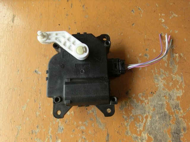 ムーヴ サーボ モーター 平成25年 DBA-LA100S フラップ 113800-2820 カスタムRS ターボ 8.6万km 即決あり拍卖